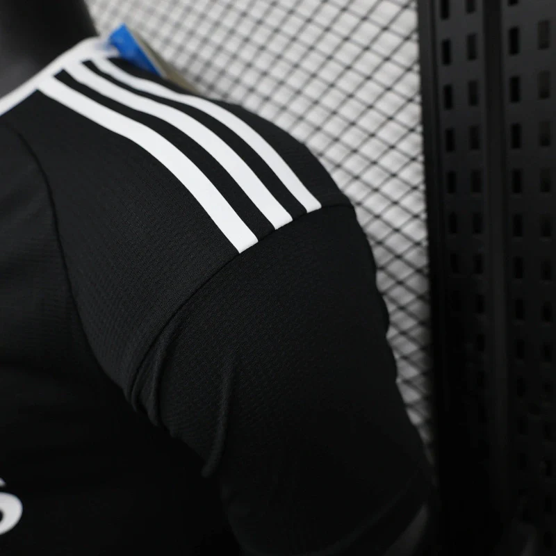 REAL MADRID BLACK V2